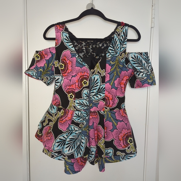 Beautiful Peplum Ankara Top, Floral Print And Beaded Chest Detail - Picture 5 of 16